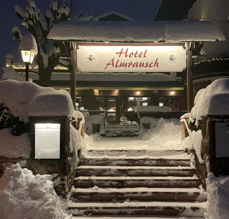 Hotel Almrausch Reit im Winkl Luaran gambar