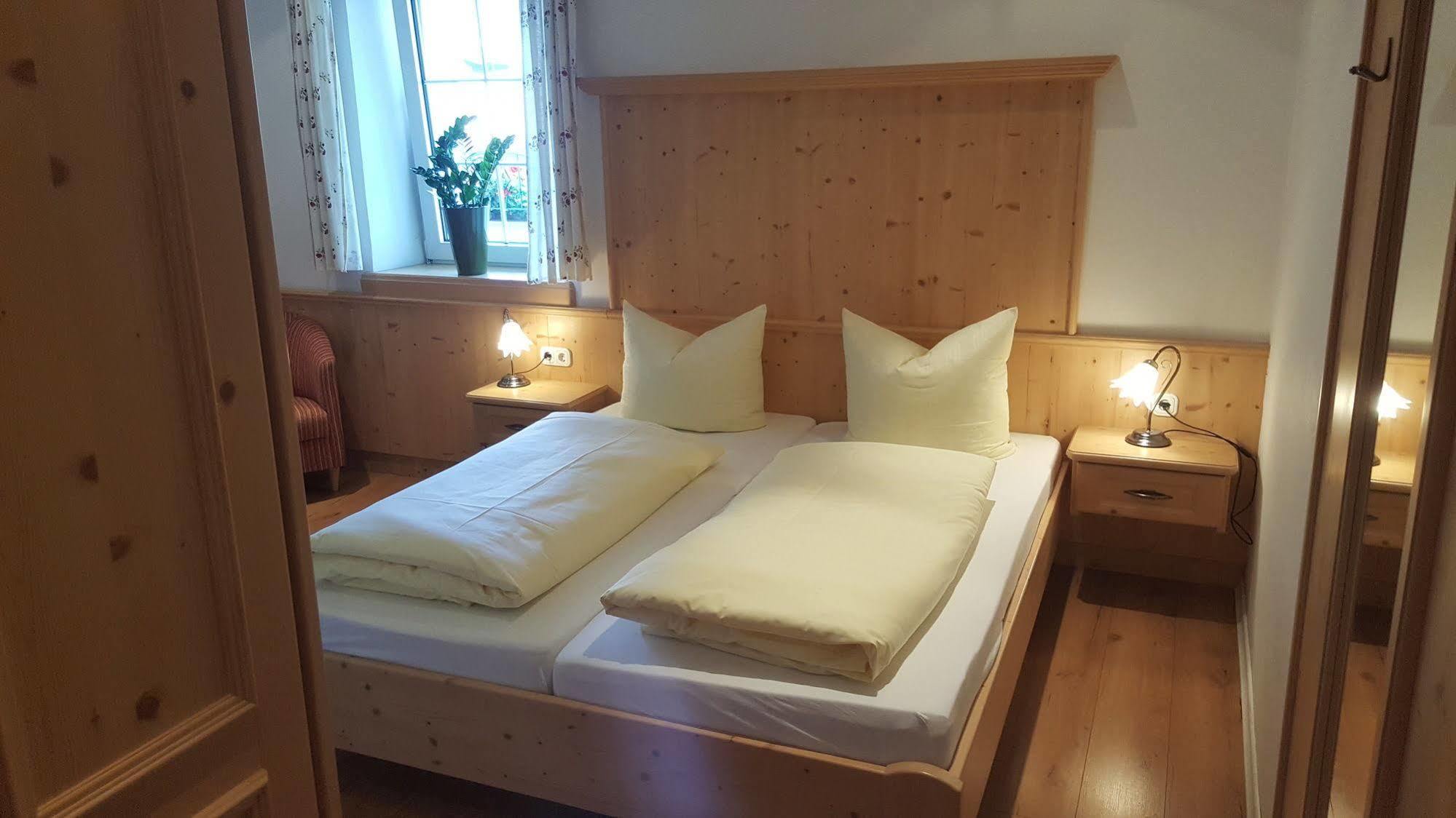 Hotel Almrausch Reit im Winkl Luaran gambar